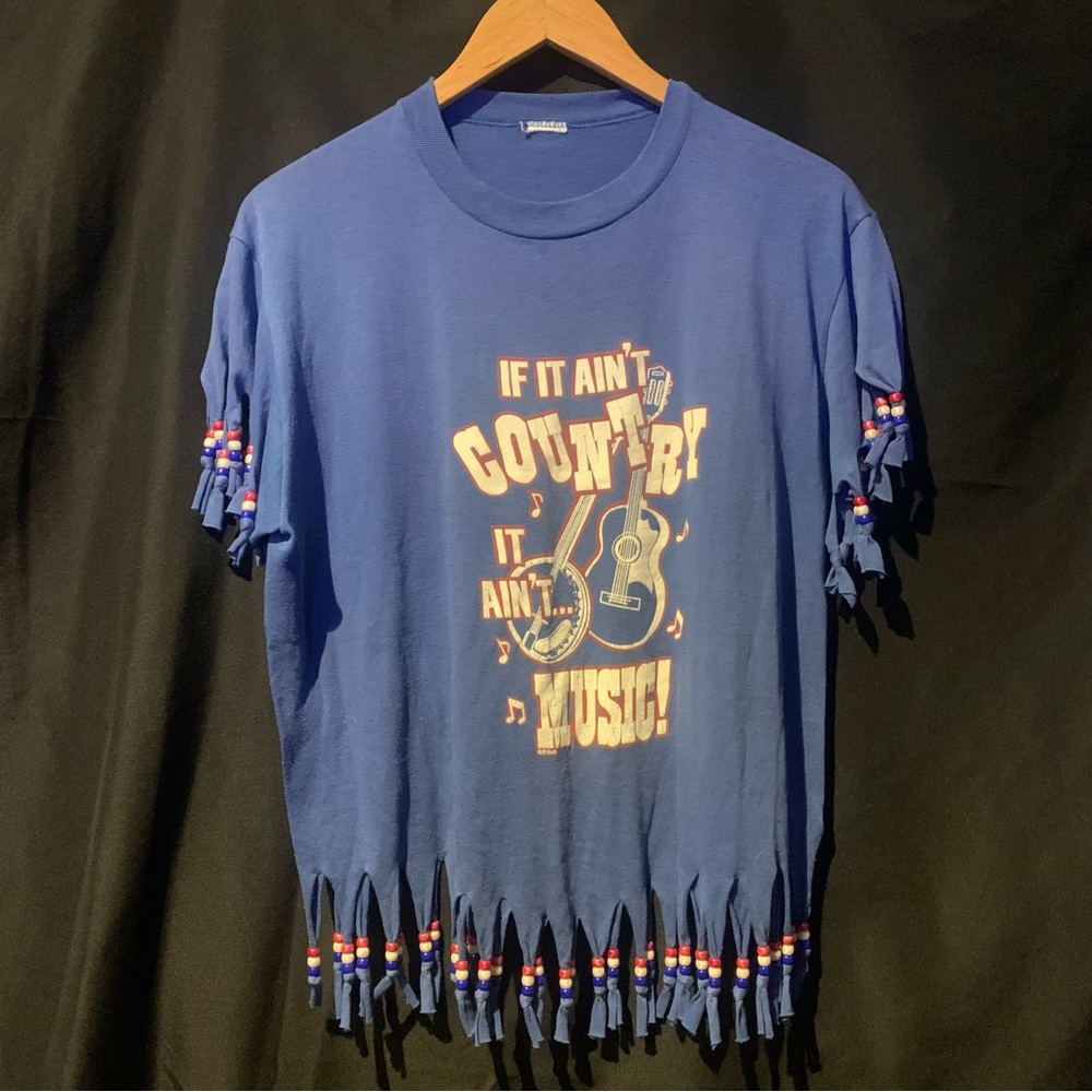 Vintage If it Aint Country Beads T Shirt Size XL Graphic Blue Used Womens 21x24